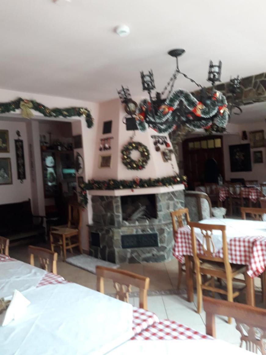 Panzio Anett Bed & Breakfast Pietroasa  Exterior foto