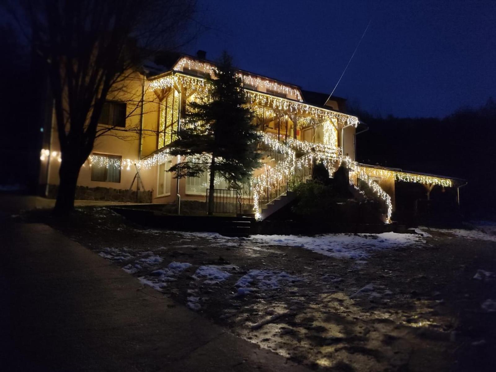 Panzio Anett Bed & Breakfast Pietroasa  Exterior foto