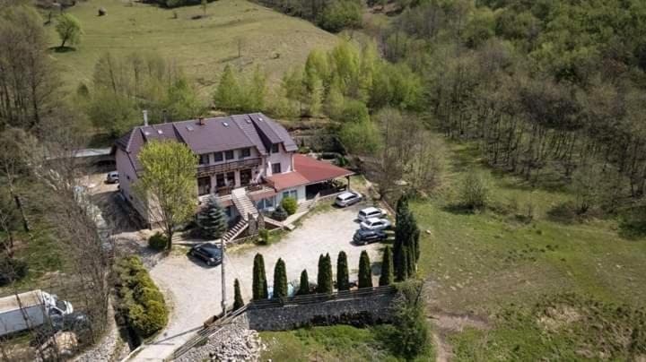 Panzio Anett Bed & Breakfast Pietroasa  Exterior foto